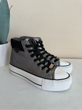 New Menina Tokyo Metallic Gray High-Top Platform Sneakers with Black Knit Collar
